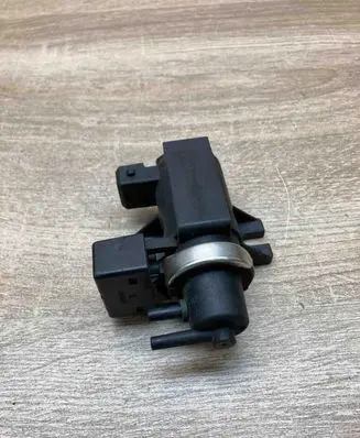 BMW X5 E53 Turbo solenoid valve 2247906 72279600