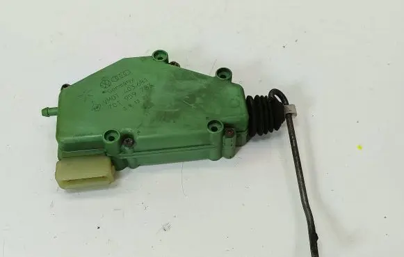 Volkswagen Transporter - Caravelle T4 Central locking motor 403681 701959783