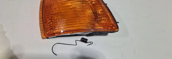 Mitsubishi Galant Front indicator light
