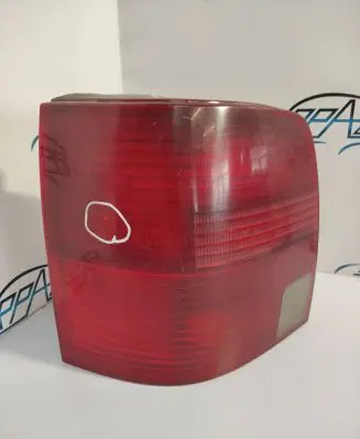 Volkswagen PASSAT B5 Rear/tail lights 393365 392847