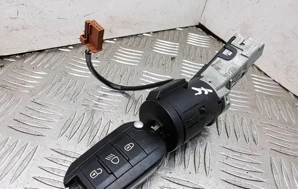 Peugeot 208 I Ignition lock 36454600 9674001080 9663123380