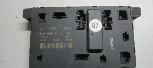 Mercedes-Benz Vito Viano W639 Door control unit/module 6398200326