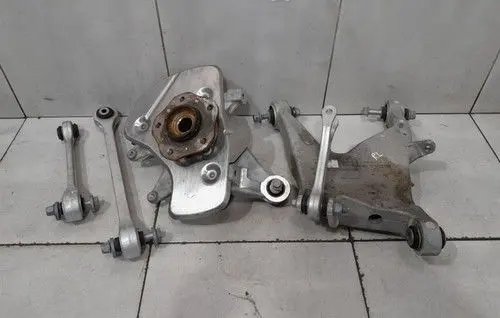 Aston Martin DB11 Rear wheel hub HY532C029AA