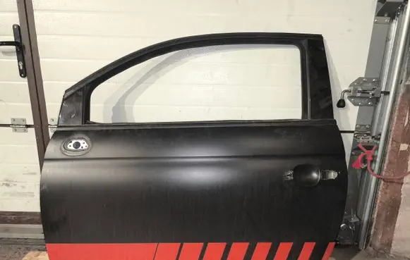 Door (2 Door Coupe)
