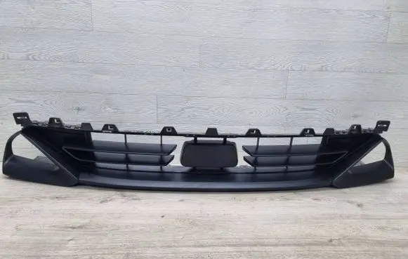 BMW 2 F44 Front bumper lower grill 7478674