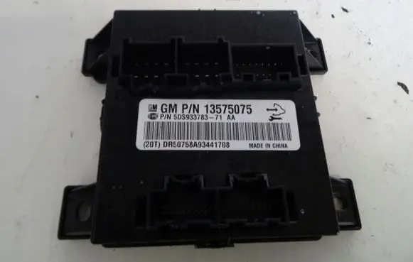 Opel Insignia A Seat control module 13575075