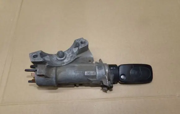 Skoda Superb B5 (3U) Ignition lock 4B0905851A
