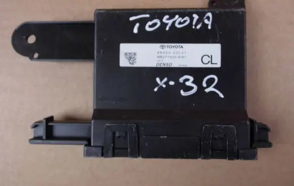 Toyota Corolla E210 E21 Other control units/modules 8865002L41