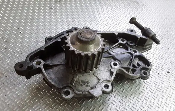 Renault Espace III Water pump