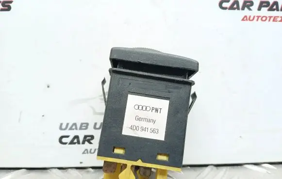 Fog light switch