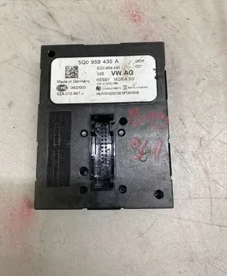 Audi A3 S3 A3 Sportback 8P Keyless (KESSY) go control unit/module 5Q0959435A 5Q0959435 5ZA010947