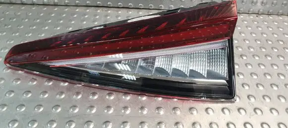 Skoda Enyaq iV Tailgate rear/tail lights S26372405 5LG945308C