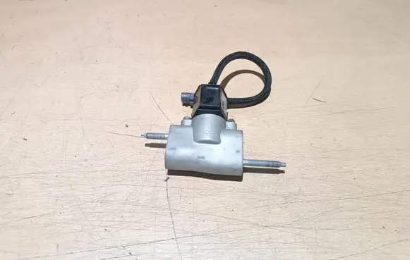 Peugeot 208 II Air conditioning (A/C) expansion valve T99089B 001104
