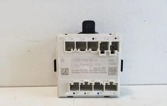 Mercedes-Benz GLC C254 Door control unit/module A22390098