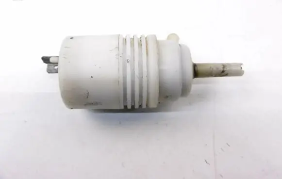 Volkswagen Transporter - Caravelle T4 Windscreen/windshield washer pump 171955651
