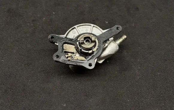 Mercedes-Benz GLE (W166 - C292) Vacuum pump A6422300765