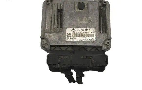 Volkswagen Golf VI Engine control unit/module 03C906027F 0261S04347