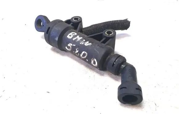 BMW 5 E39 Clutch slave cylinder 1165010