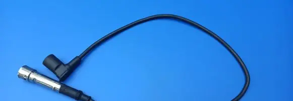 Mercedes-Benz 380 560SEC C126 Plug wire 