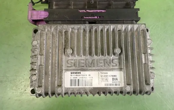 Peugeot 307 Engine control unit/module ECU
