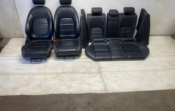 Jaguar XE Seat set FOT