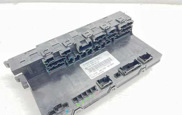 Mercedes-Benz E W211 Fuse module 2115455101 5DK00804745