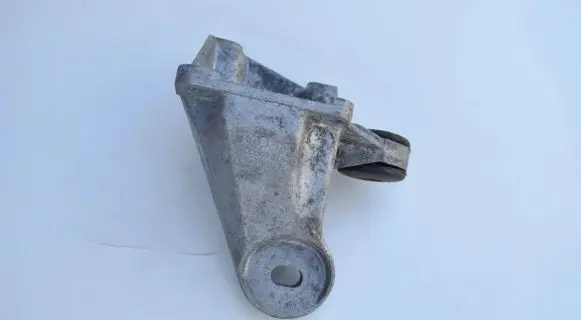 Audi 80 90 S2 B4 Gearbox mounting bracket 853399114
