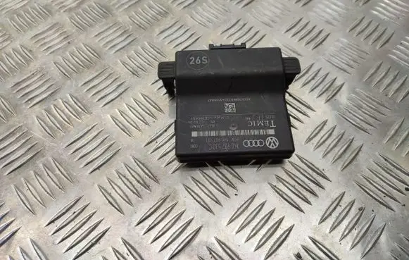 Volkswagen PASSAT B6 Gateway control module 1K0907530C 1K0907951