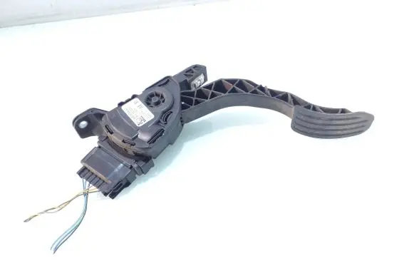 Volvo S80 Accelerator throttle pedal 6G929F836BC