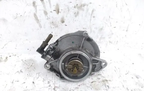 Audi A4 Allroad B8 Vacuum pump 059145100H