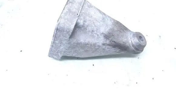 Mercedes-Benz C W203 Engine mounting bracket A2712230804