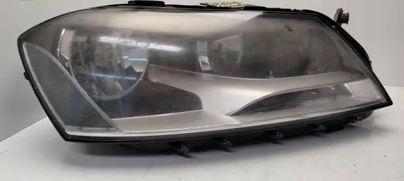Volkswagen PASSAT B7 Headlight/headlamp 