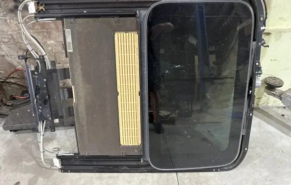 Sunroof set