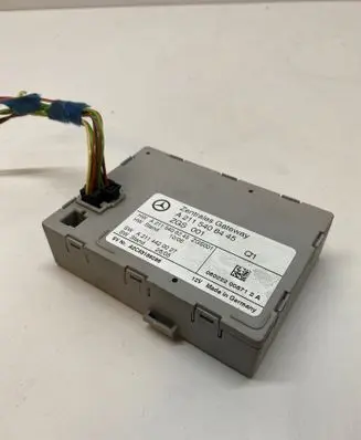 Mercedes-Benz CLS C219 Gateway control module A2115408445 A2115408245 A2114420027