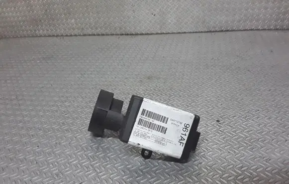 Chrysler Pacifica Immobiliser reader (aerial) 5WY7078F