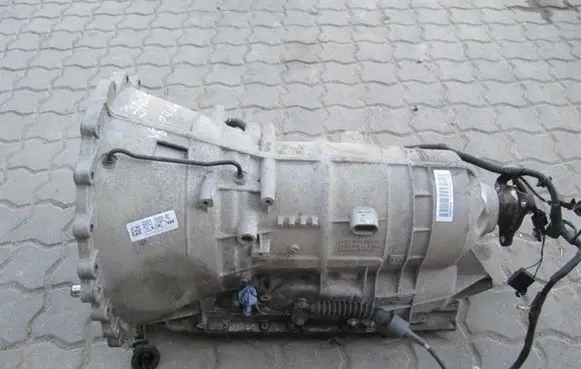 Jaguar XJ X350 Automatic gearbox 1068010161 XR835716