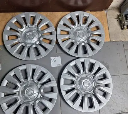 Fiat Tipo R15 wheel hub/cap/trim 735601573