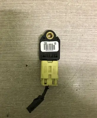 Toyota Yaris Airbag deployment crash/impact sensor 898310D010