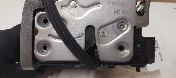 Opel Astra K Rear door lock 13598376 3035076G 3041145