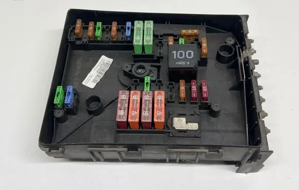 Volkswagen Golf Plus Fuse module 1K0937125A 01718307