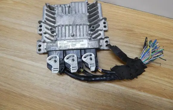 Ford Mondeo MK IV Engine control unit/module 7G9112A650EG 5DNG 5WS40590GT