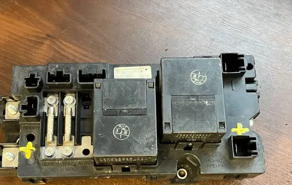 Toyota Prius (XW30) Relay mounting block G92Z128010