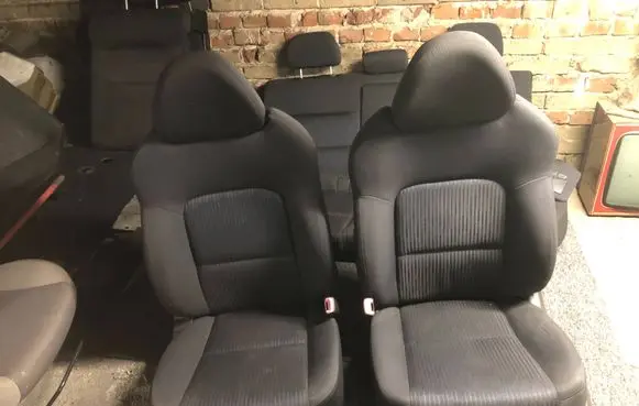 Subaru Legacy Seat set 
