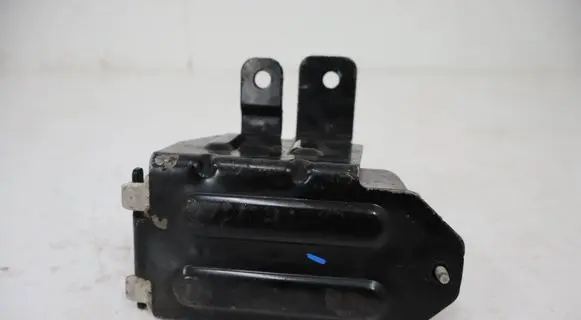 Jaguar XE Transmission/gearbox oil cooler 7A095AA