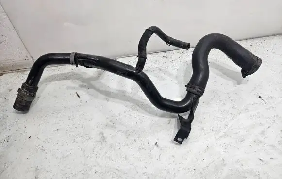 Ford C-MAX I Engine coolant pipe/hose