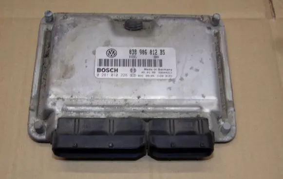 Seat Toledo II (1M) Engine control unit/module 0281010228