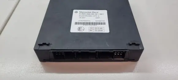 Mercedes-Benz Vito Viano W447 Engine control unit/module ECU A0034466502 A2C32927203