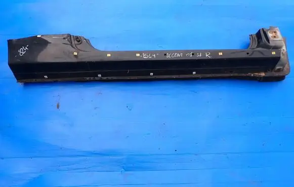 Hyundai Accent Sill