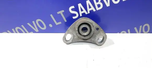 Volvo V70 Engine mount bracket 8666204