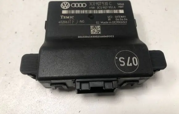 Volkswagen PASSAT B6 Other control units/modules 3C0907530C